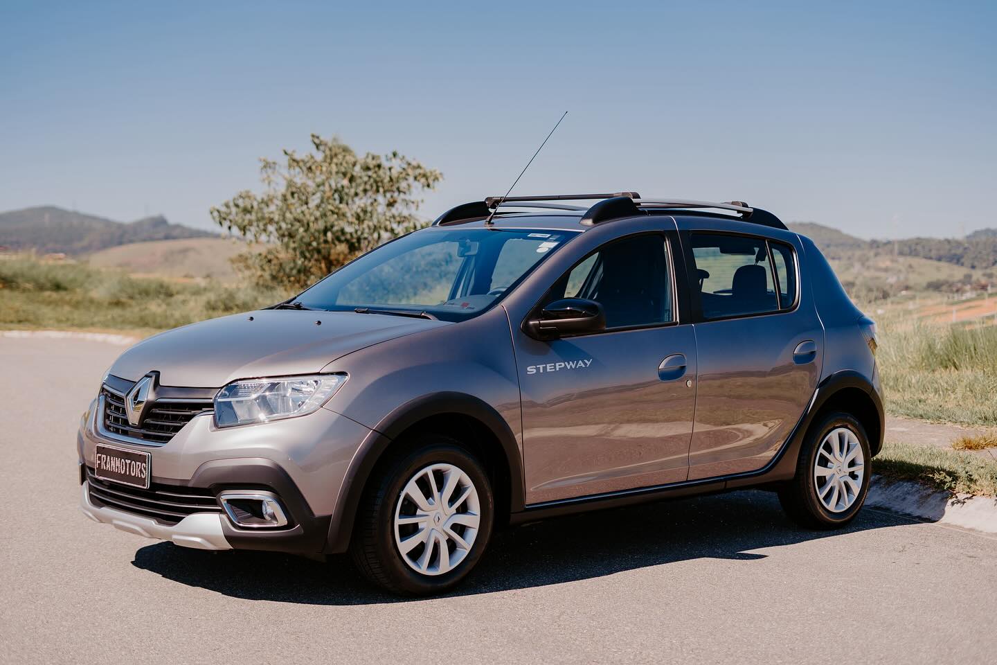 SANDERO STEPWAY ZEN 2024